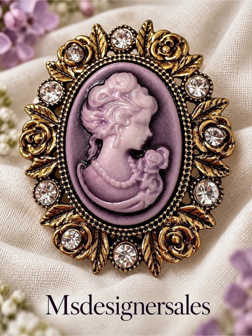 Purple Cameo Brooch Pin Like New 219